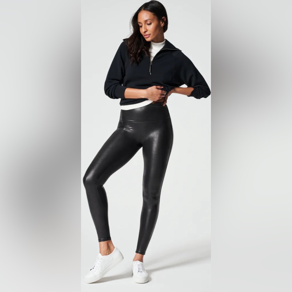 Spanx (faux) leather leggings size medium